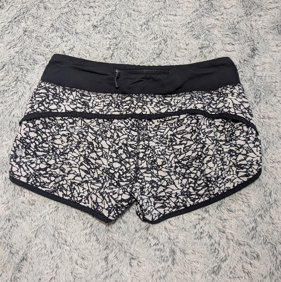 Lululemon Speed Short White Black 2.5" Ice Breaker Size 6 - Picture 5 of 7